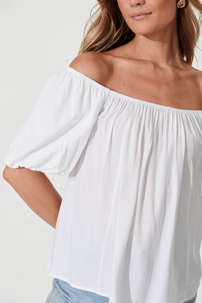 Rossa Top In White - detail