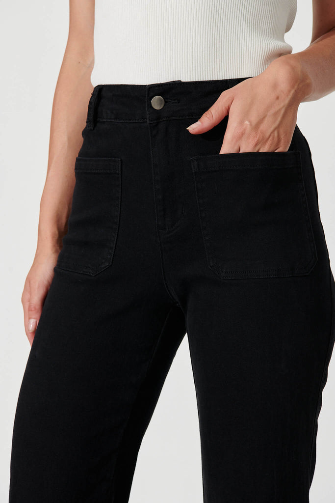 Nita Wide Leg Jean In Black Denim - detail