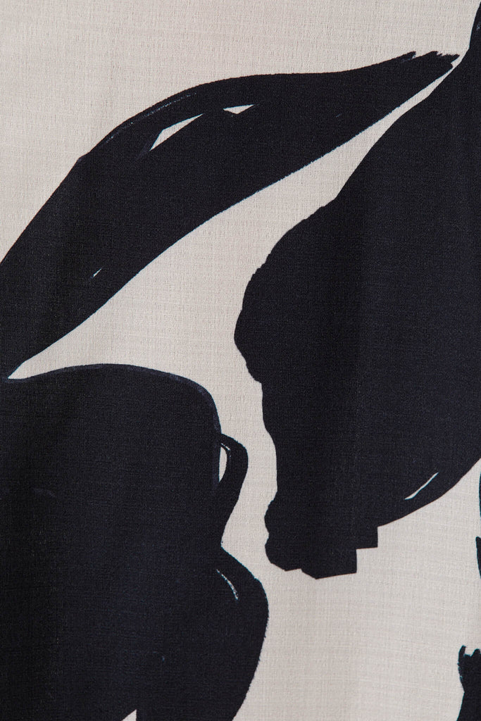 Stefania Halter Neck Maxi Dress In Black Print Linen Blend - fabric