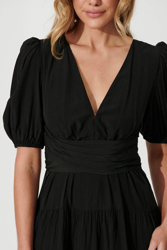 Lovely Dress In Black - detail