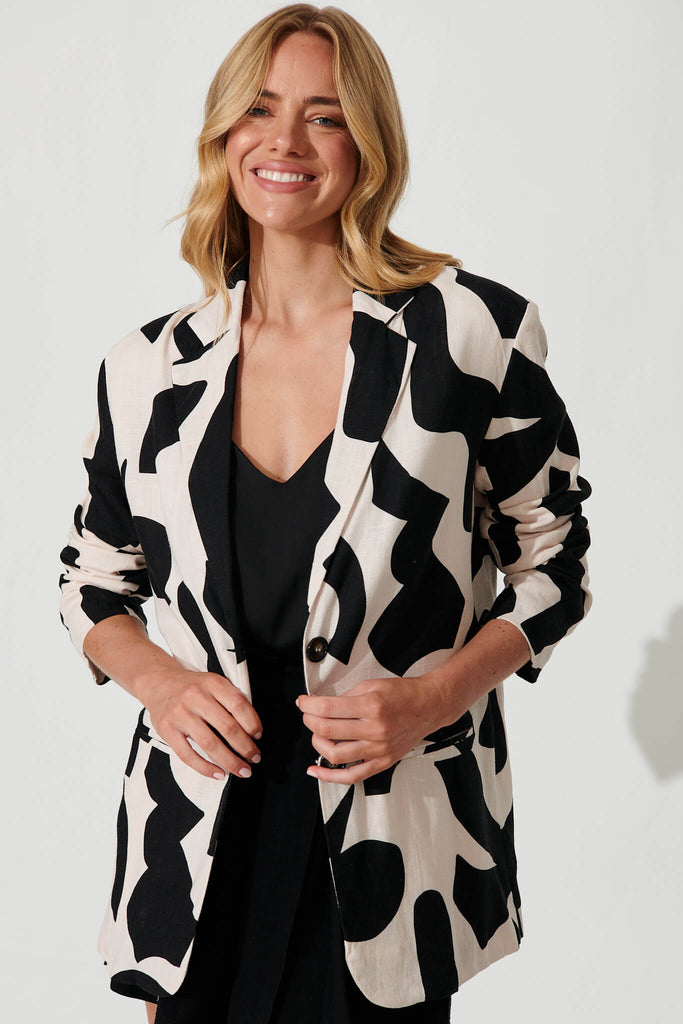 Pevita Blazer In White With Black Abstract Print Linen Blend - front