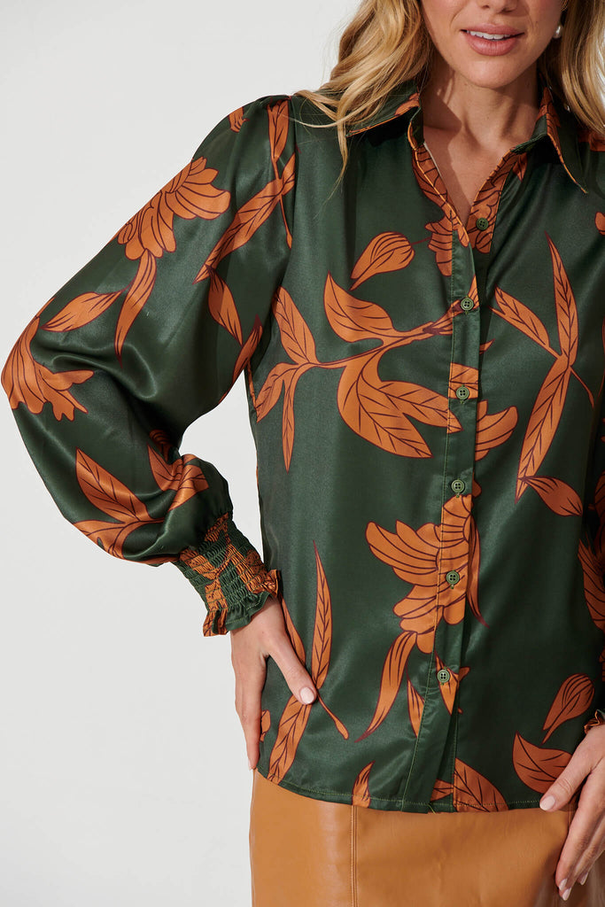 Callia Shirt In In Khaki With Rust Leaf Print - detail