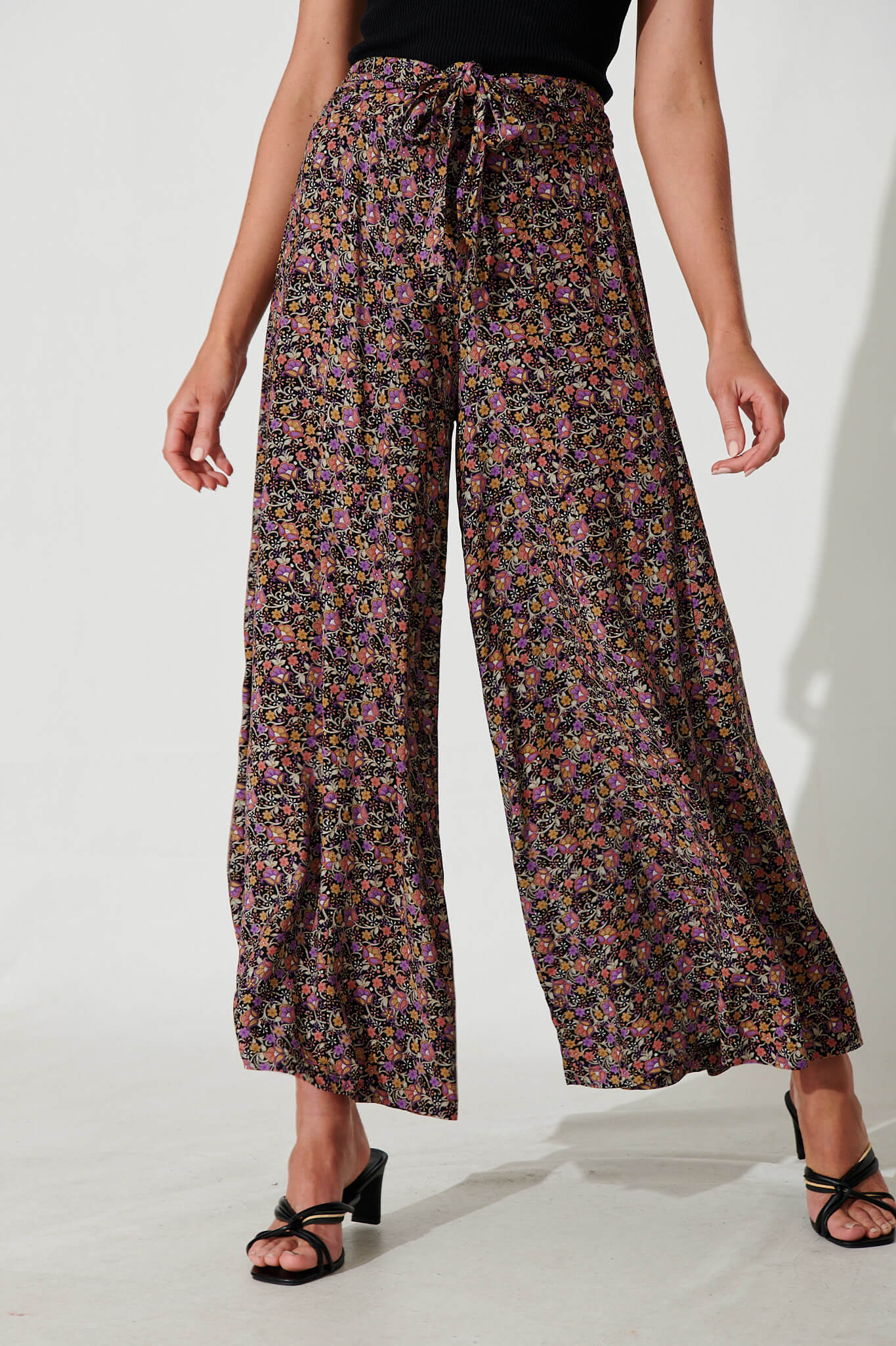Visionary Pant In Black Multi Floral - front
