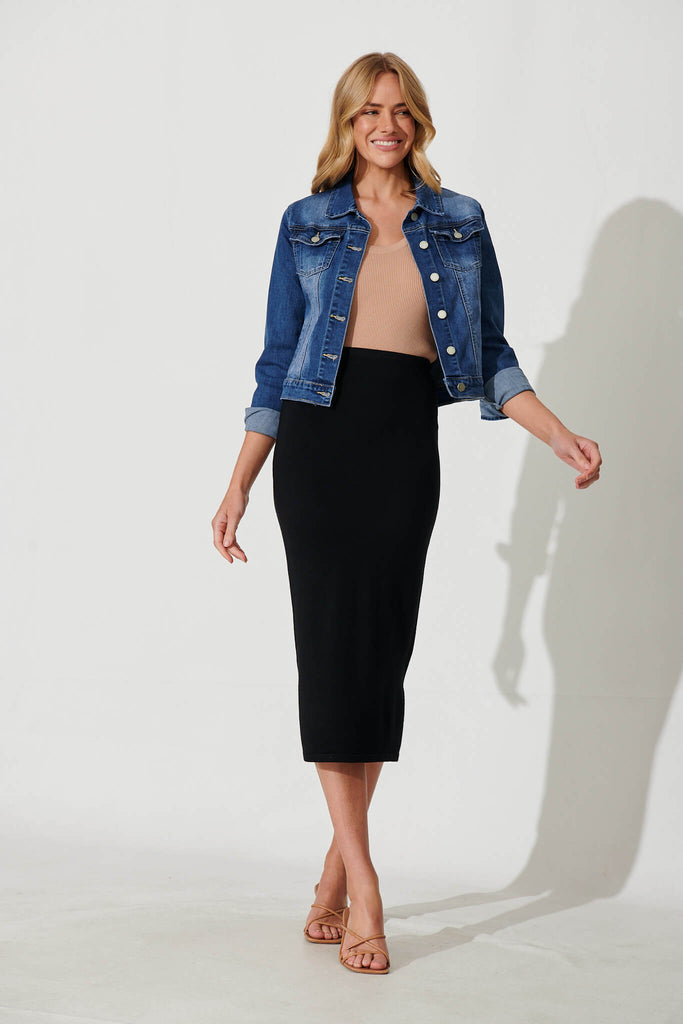 Leigh Midi Knit Skirt In Black - full length