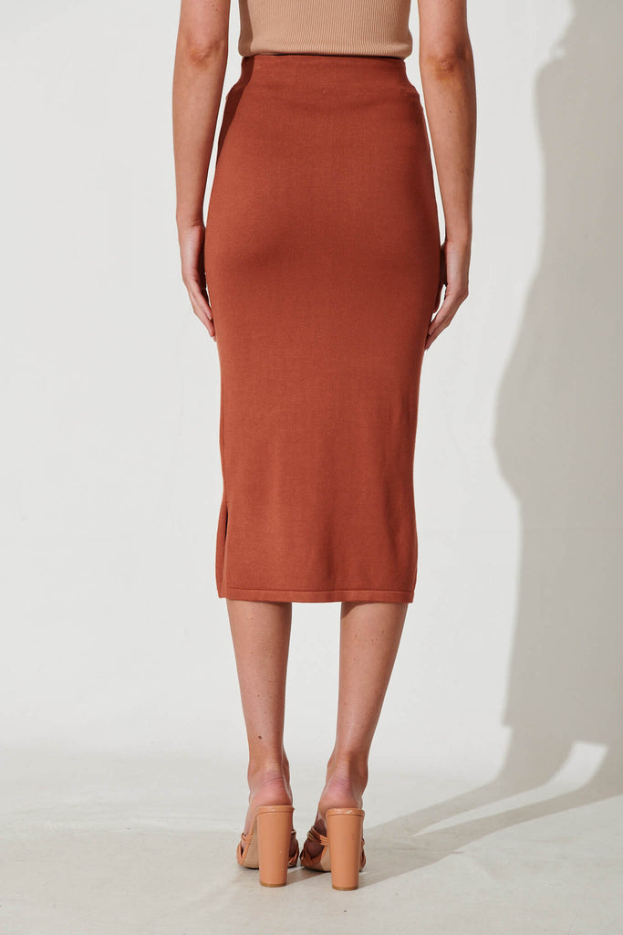 Leigh Midi Knit Skirt In Rust - back
