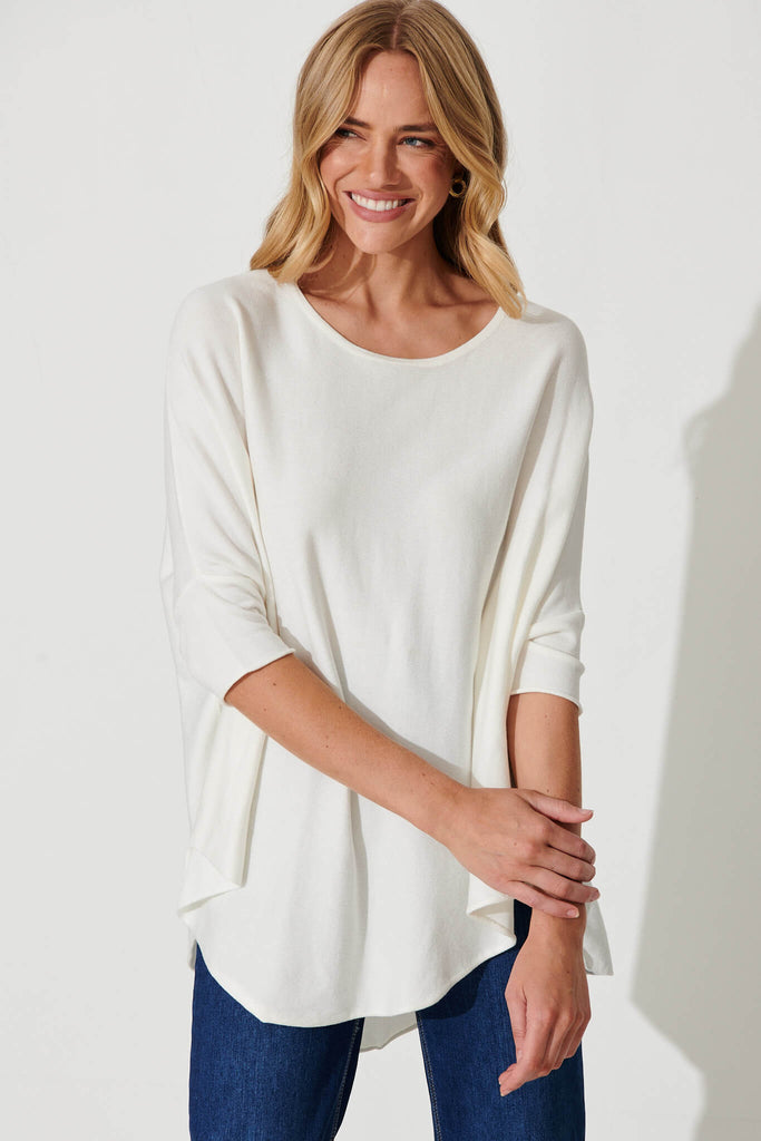 Eye To Eye Knit Top In White - front