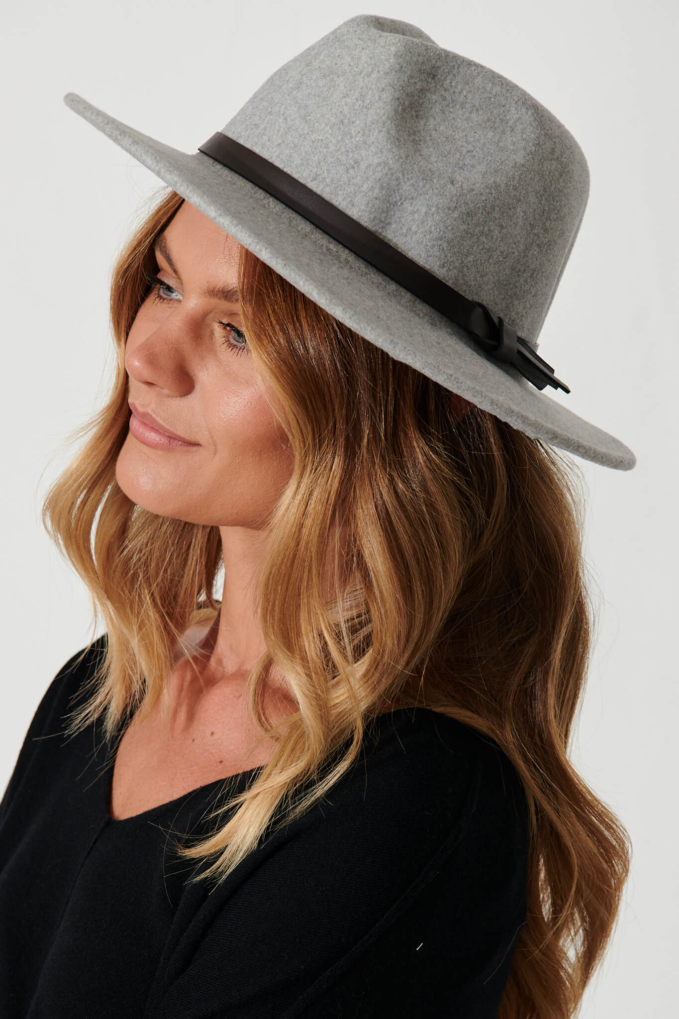 August + Delilah Ivy Fedora Hat In Light Grey With Black Trim - side