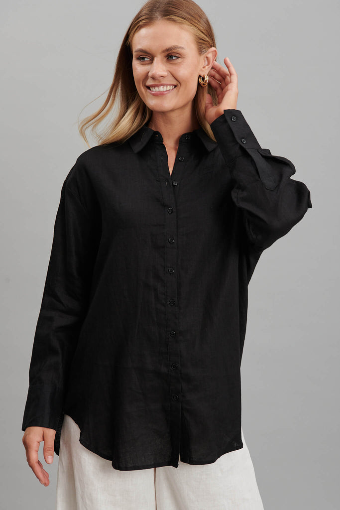 Freelance Shirt In Black Pure Linen - front