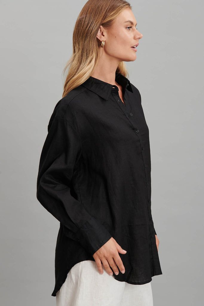 Freelance Shirt In Black Pure Linen - side