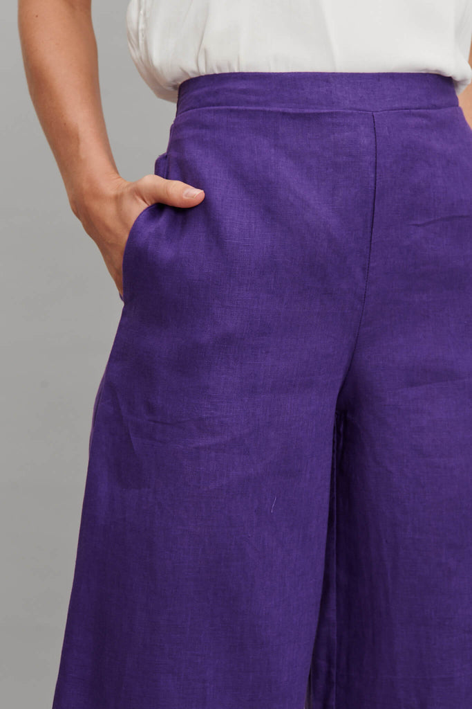 Clarita Pant In Purple Pure Linen - detail