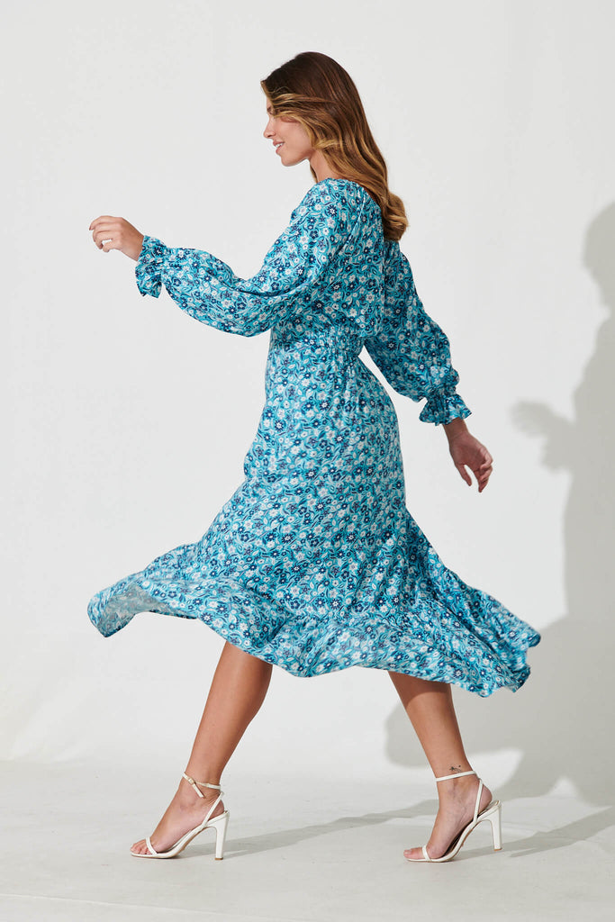 Timeless Maxi Dress In Blue Floral - side