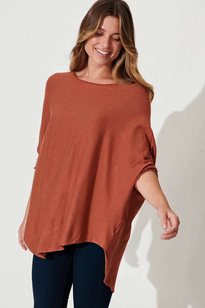 Eye To Eye Knit Top In Rust - front