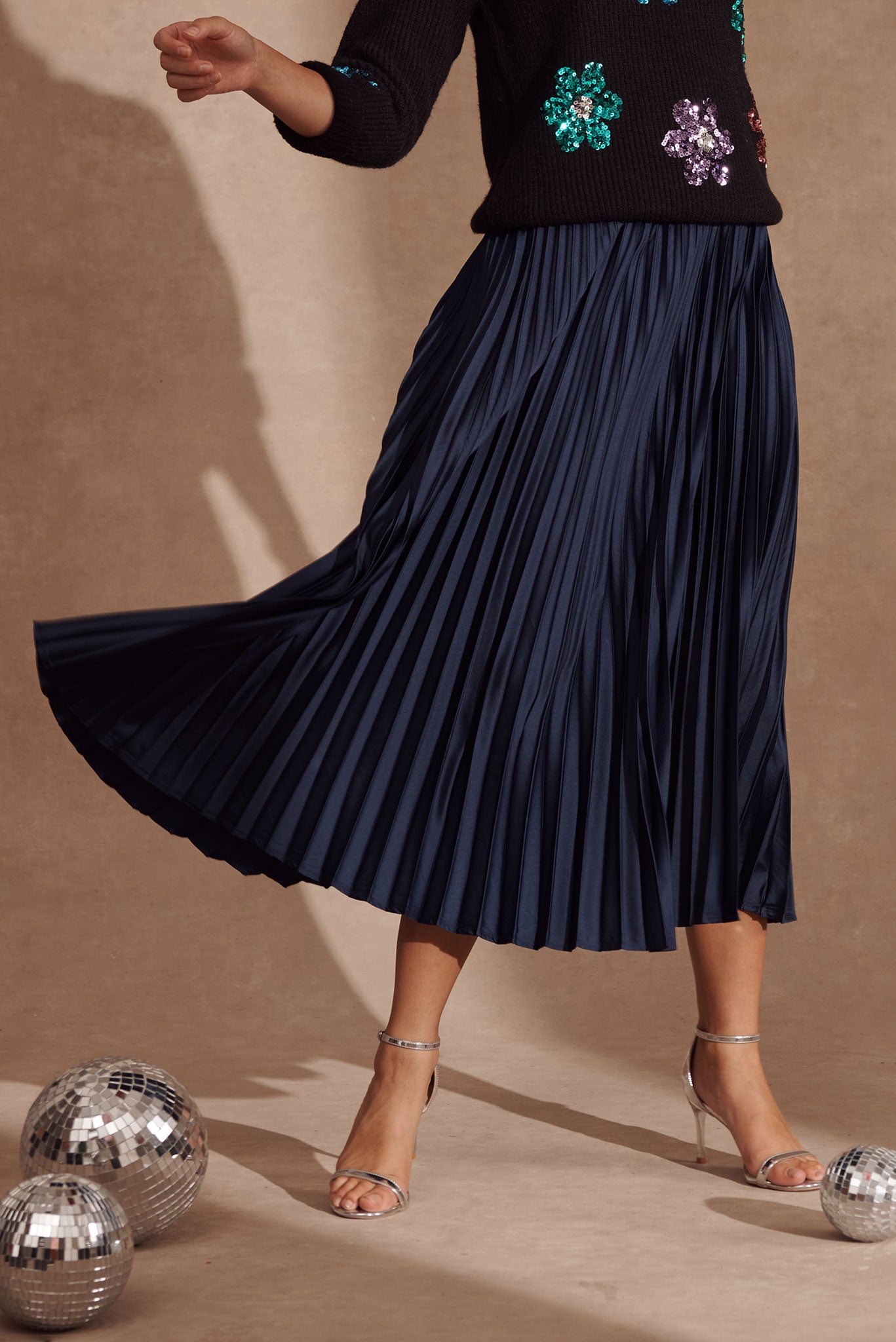 Allison Midi Pleat Skirt In Navy Satin – St Frock