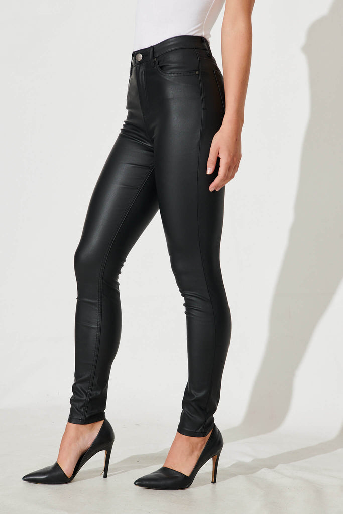 Merley Skinny Pants In Black Leatherette - side
