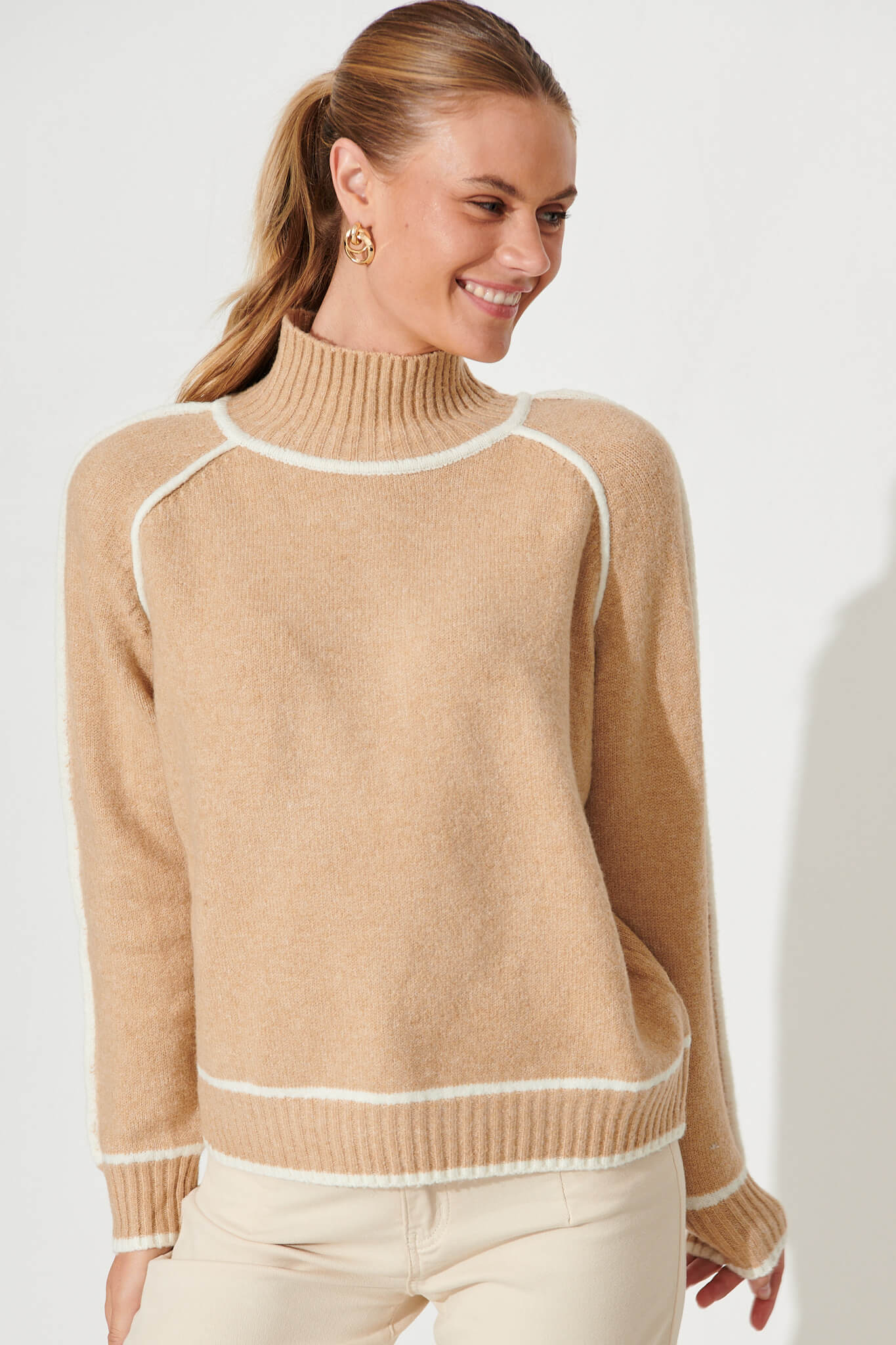 Cinque Knit In Light Brown Wool Blend - front