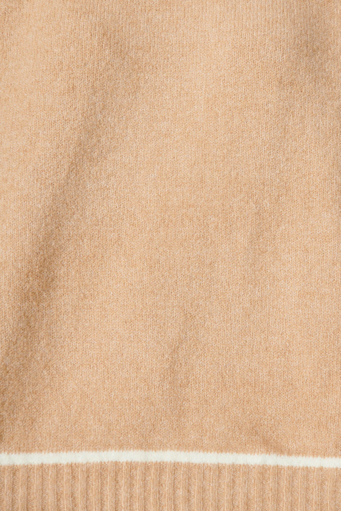 Cinque Knit In Light Brown Wool Blend - fabric
