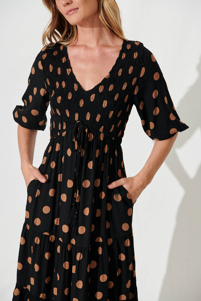 Linda Midi Dress In Black With Brown Spot - detail