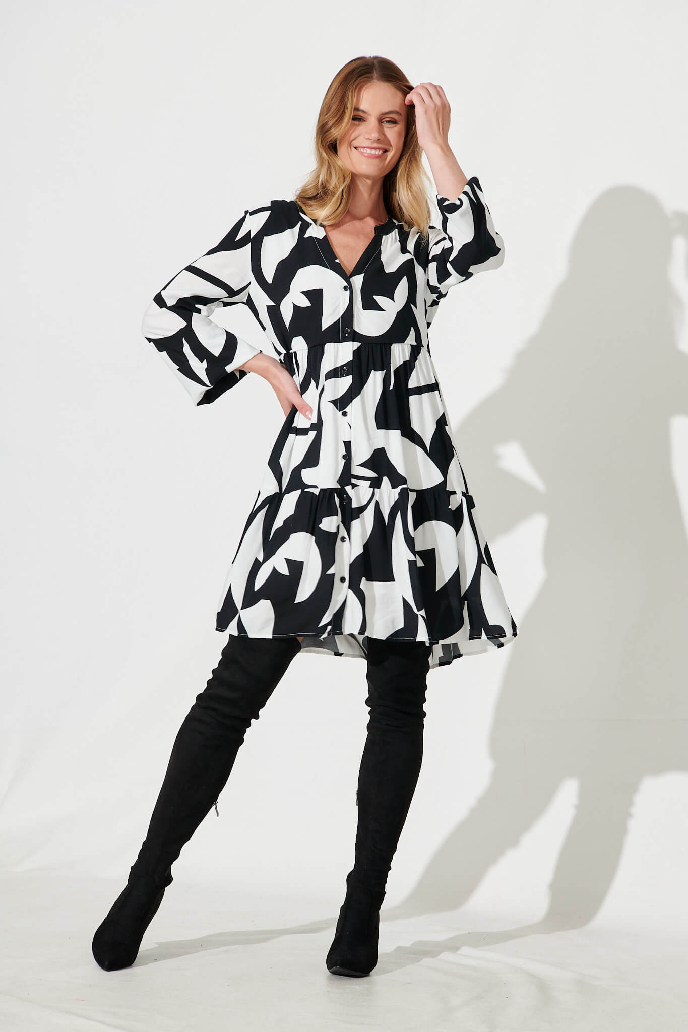 Cozumel Smock Dress In Black And Cream Geometric Print - full length