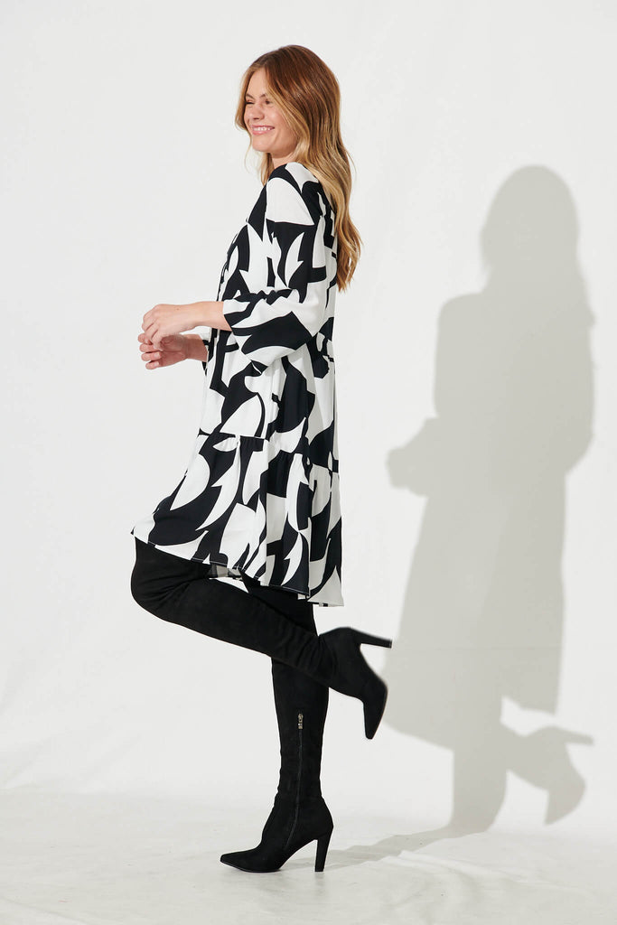 Cozumel Smock Dress In Black And Cream Geometric Print - side