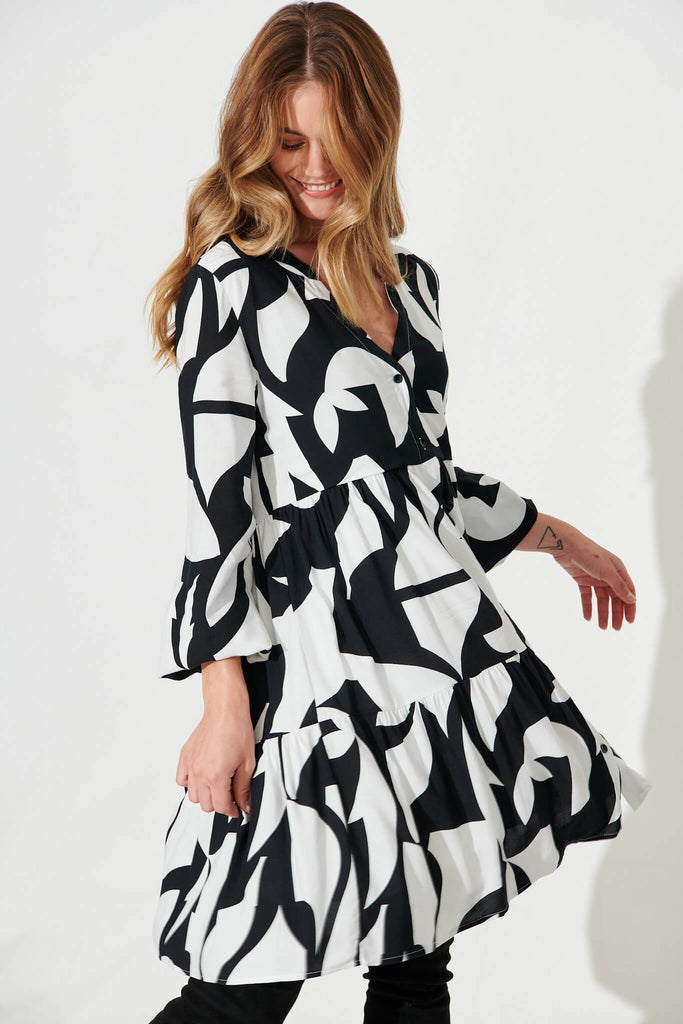 Cozumel Smock Dress In Black And Cream Geometric Print - front
