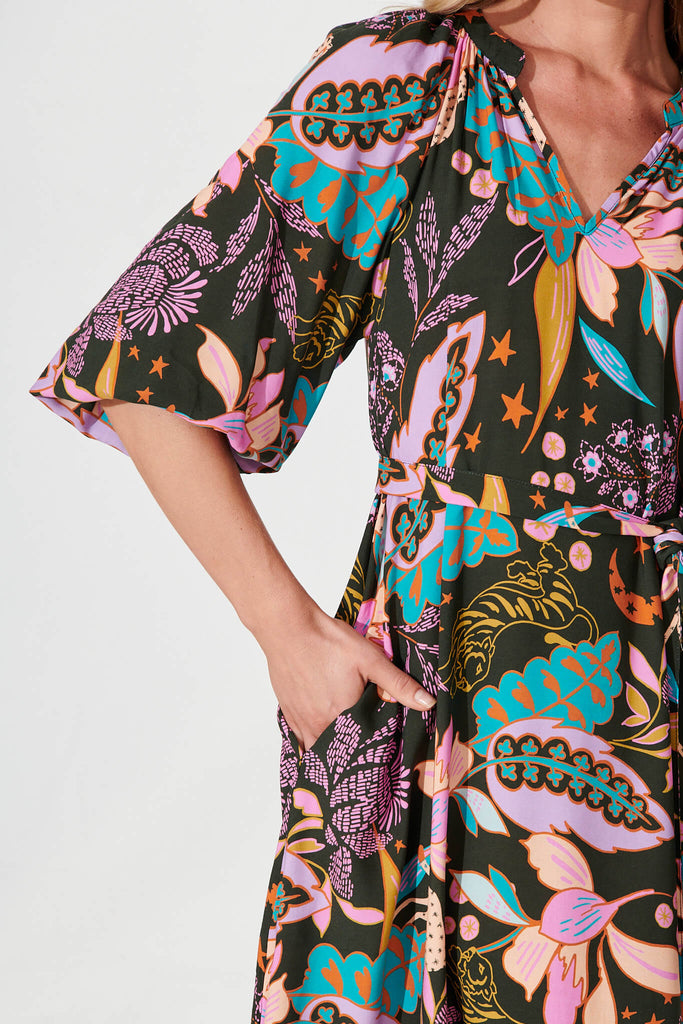 Stefani Midi Dress In Forest Green Multi Print - detail