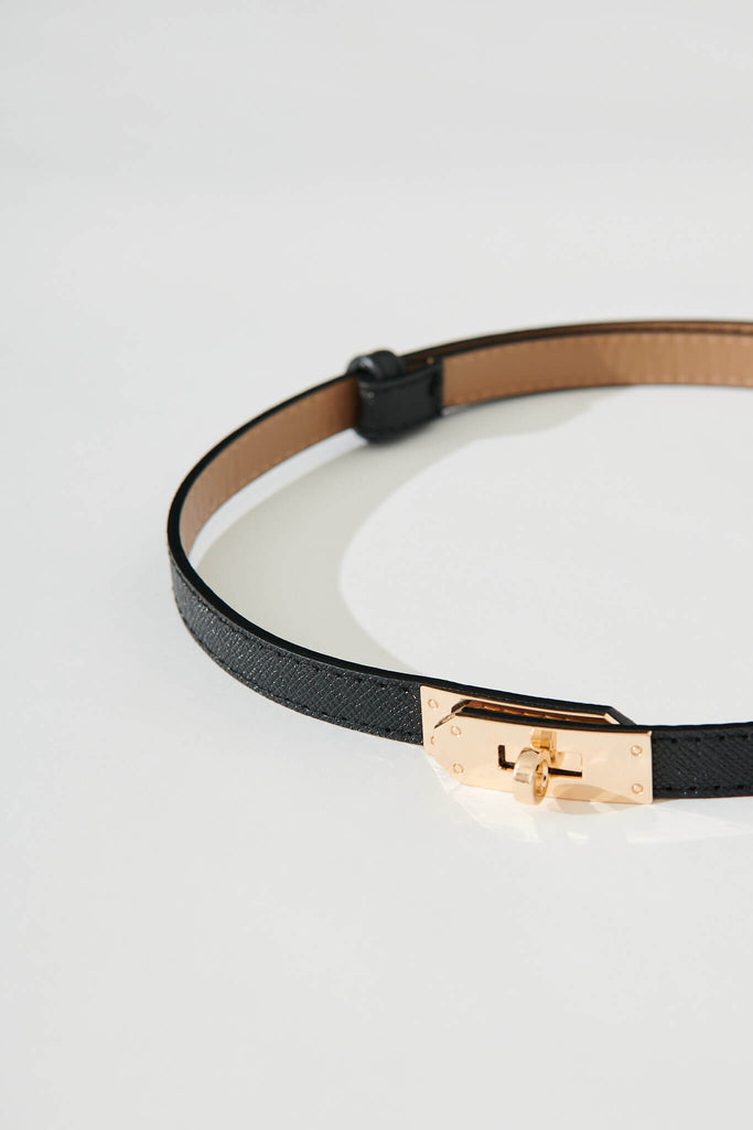 Audrey Belt In Black With Gold Buckle PU - detail