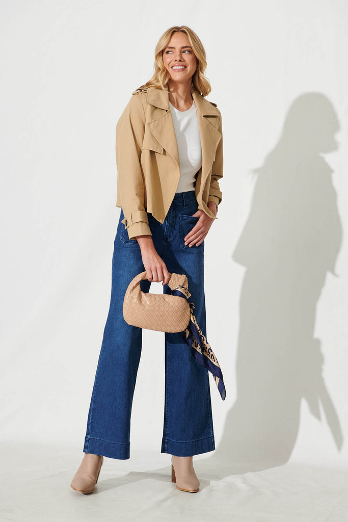 Keys Cropped Trench Coat In Camel Cotton - full length