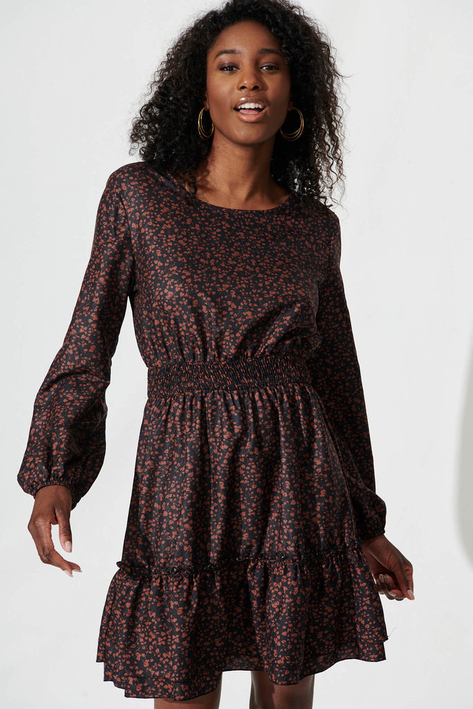 Gomez Dress In Chocolate Leaf Print - front