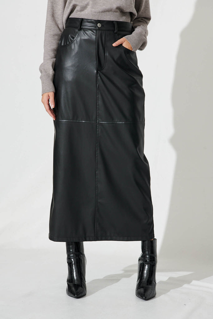 Lenny Maxi Skirt In Black Leatherette - front