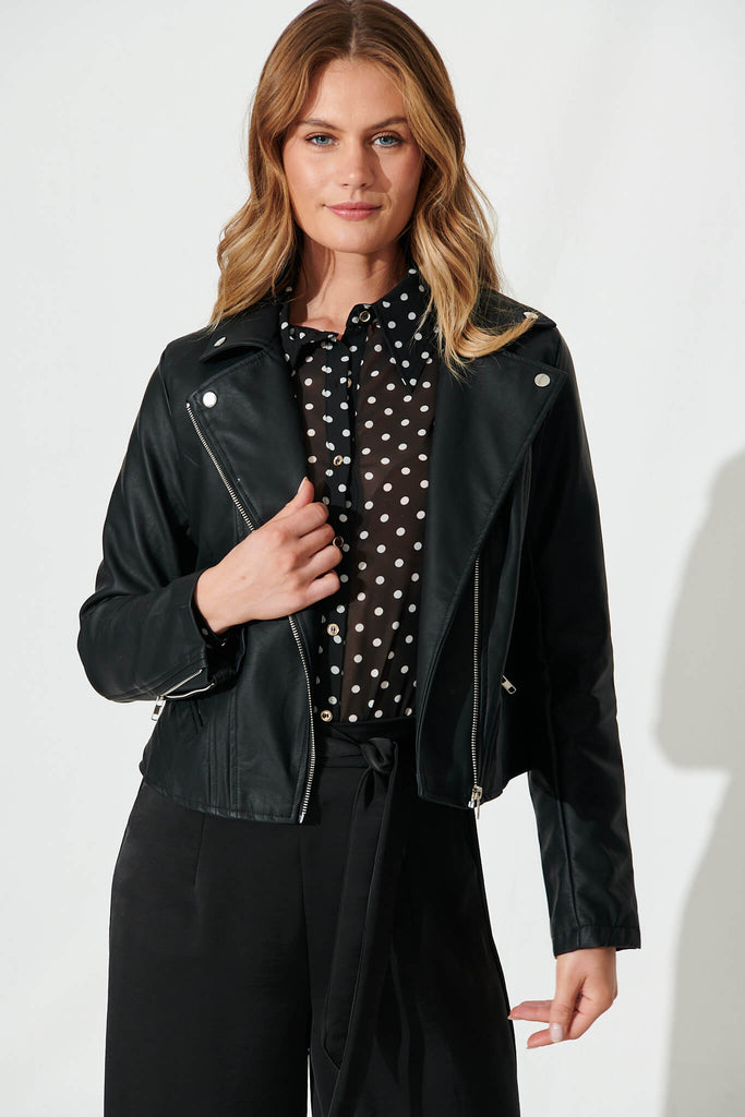 Rodeo Jacket In Black Leatherette - front