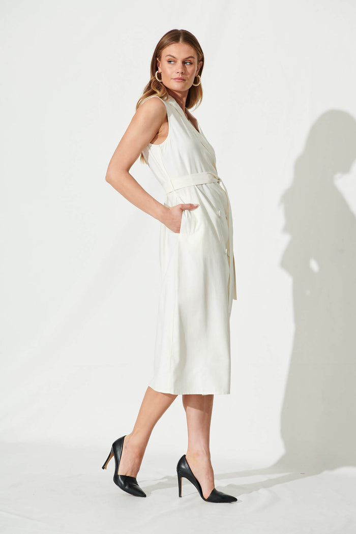 Delia Shirt Dress In White - side