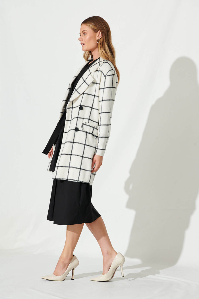 Lennox Coat In White With Black Check - side