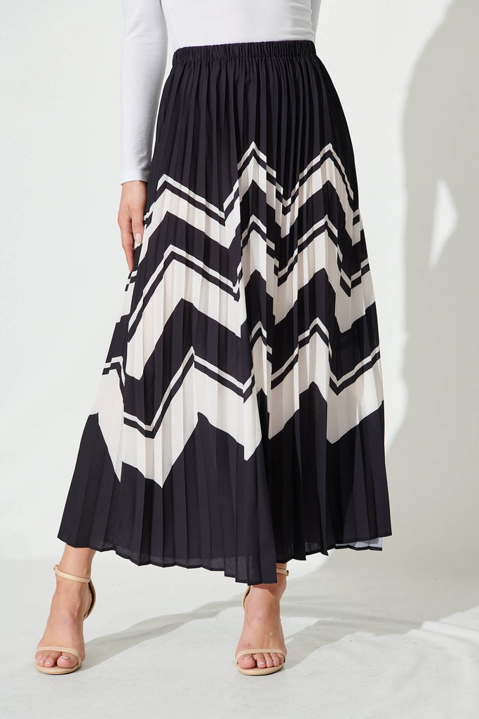 Dicaprio Maxi Pleat Skirt In Ink With Cream Zig Zag Print - front