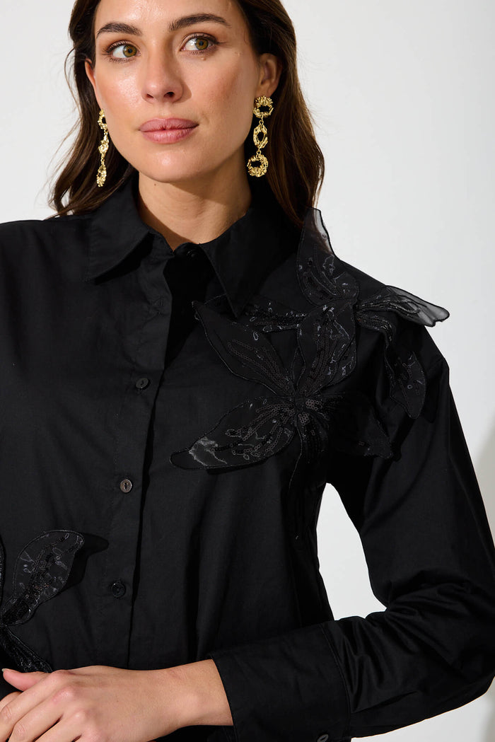 Ada Shirt In Black Cotton With Sequin Flower Detail - detail
