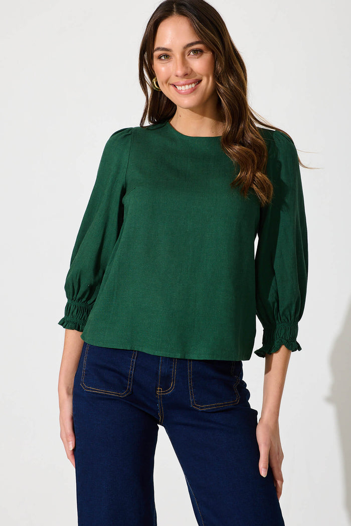 Lanie Top In Emerald Cotton Linen - front
