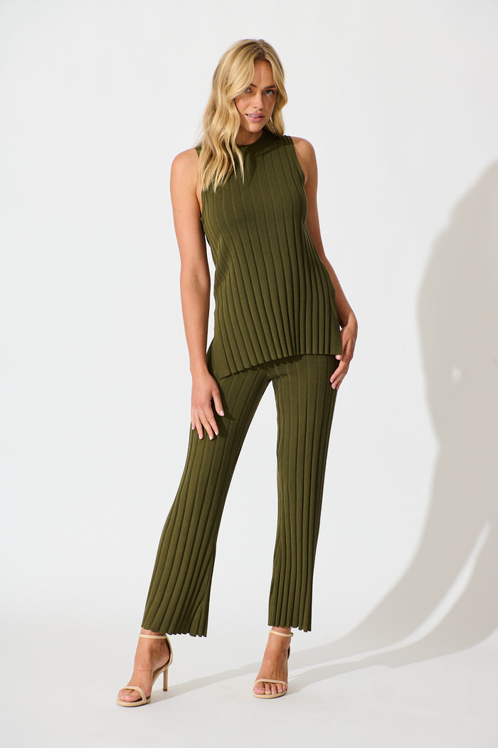 Solange Knit Top in Khaki full set