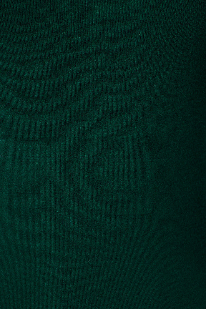 Macy Knit in Emerald fabric