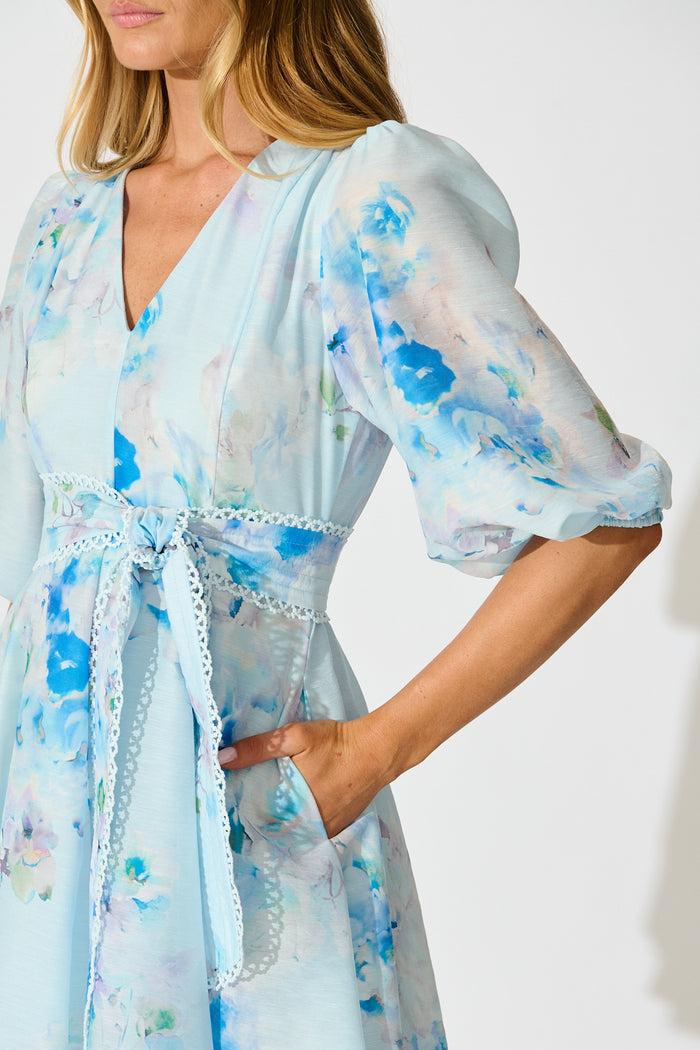 Zoeva Dress in Blue Floral detail