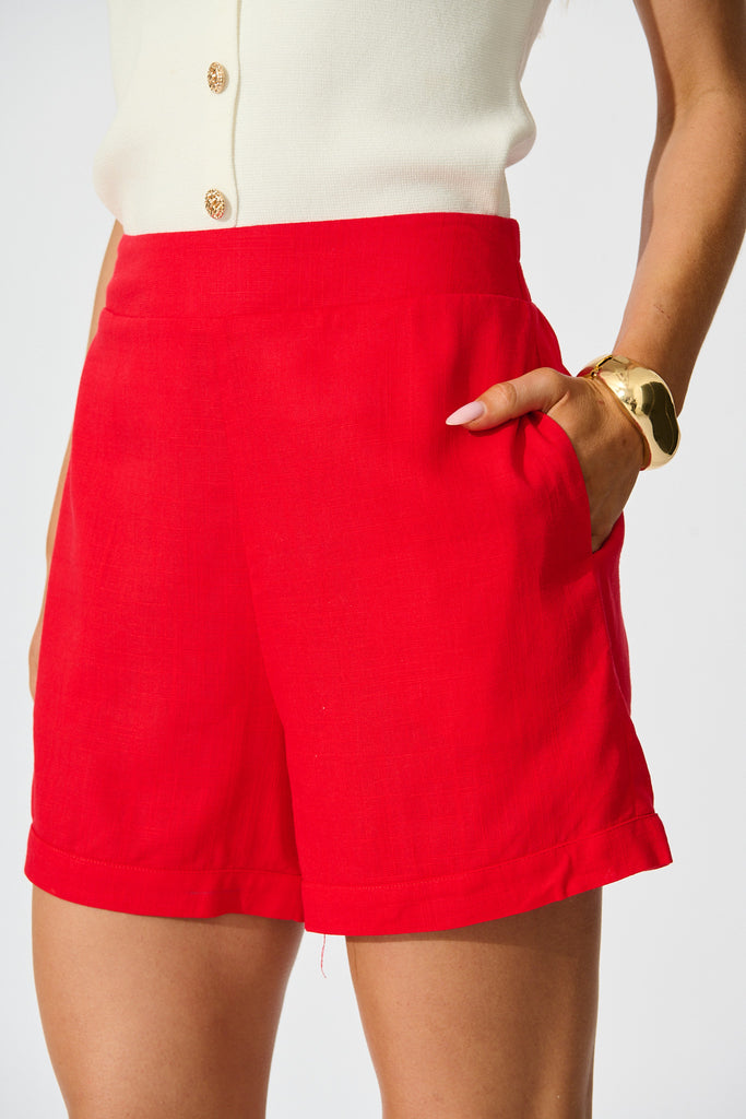 Sizzle Short in Red Linen Blend detail