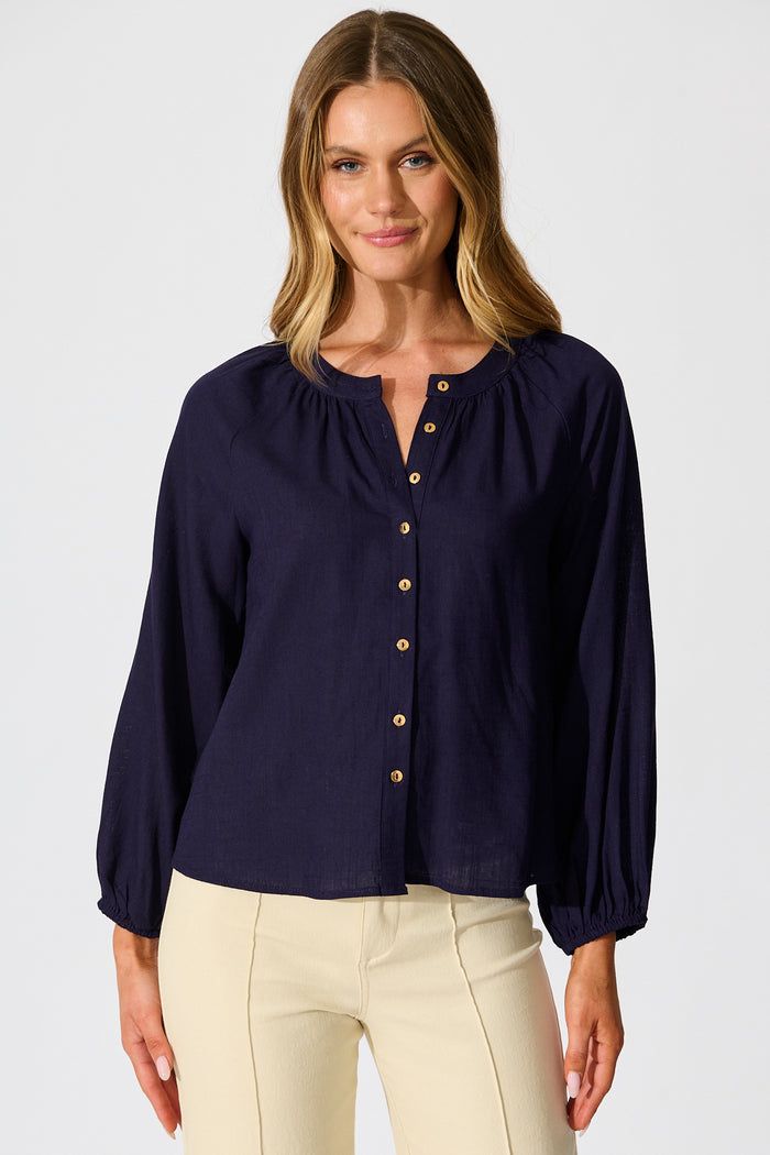 Island Whisperer Top in Navy Linen Blend front