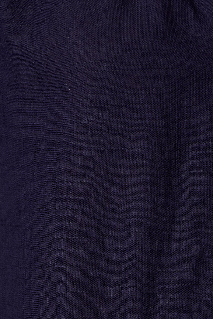 Island Whisperer Top in Navy Linen Blend fabric