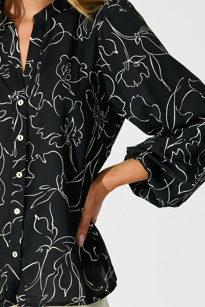 Fortune Top in Black and White Print detail