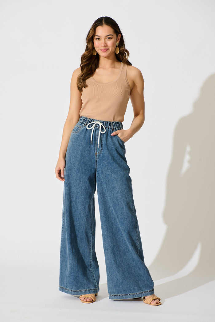 Leocadia High Rise Jean in Light Blue Denim full length