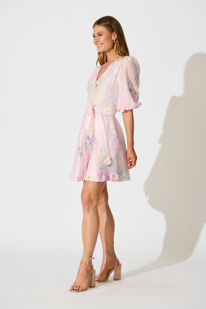 Zoeva Dress in Light Pink Floral side