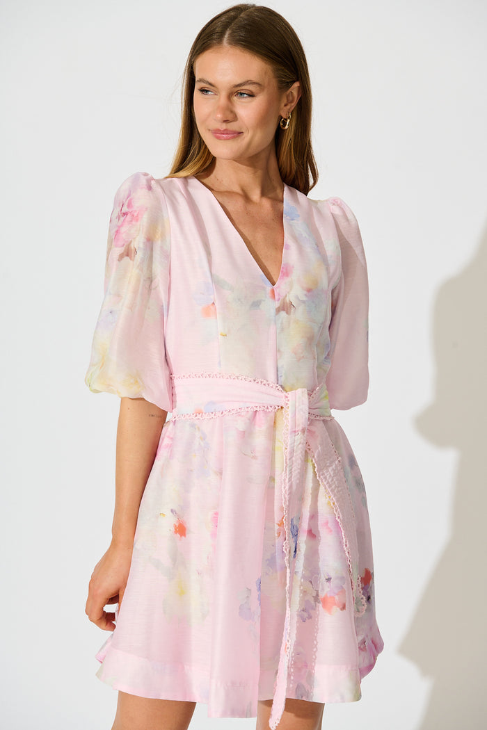Zoeva Dress in Light Pink Floral front