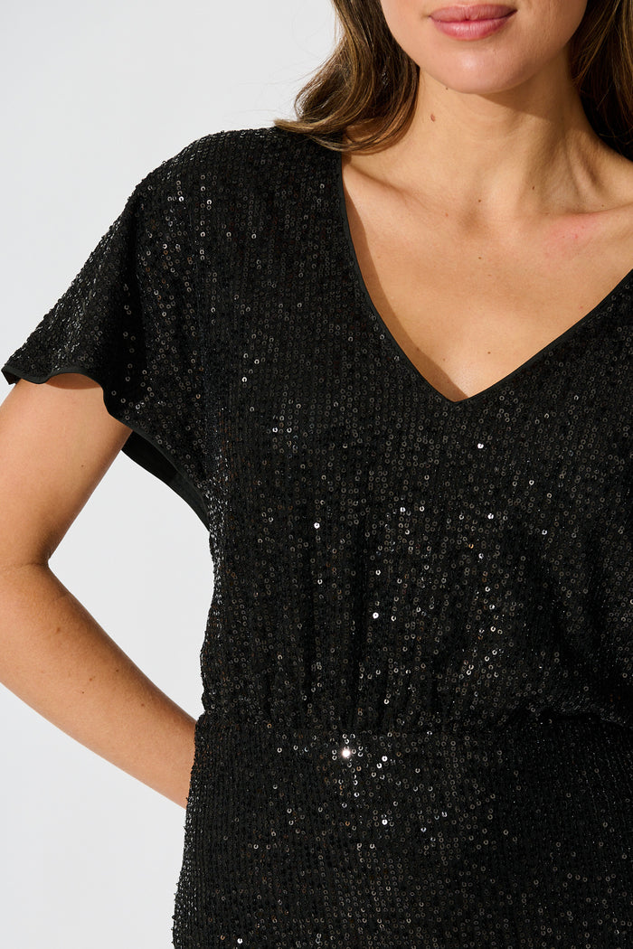 Divine Glamour Reversible Dress in Black Sequin detail