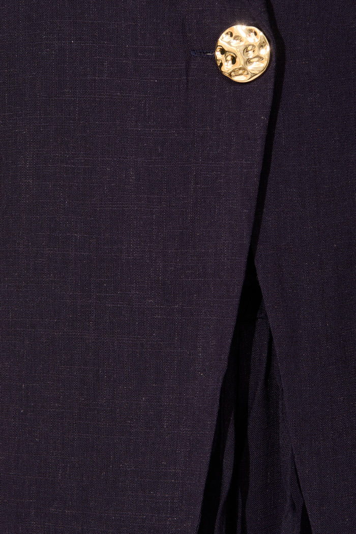 Soft Structure Top In Navy Cotton Linen fabric