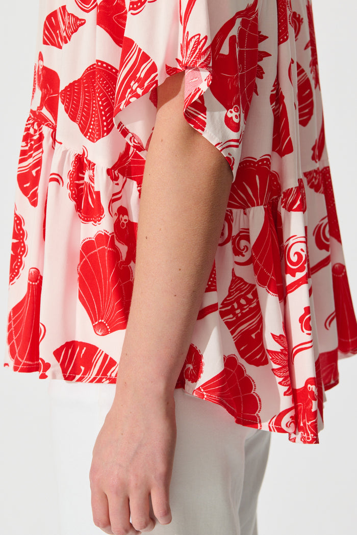 Deltina Shirt in Off White with Red Shell Print detail