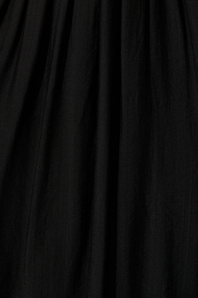 Elegance Echo Maxi Dress in Black fabric