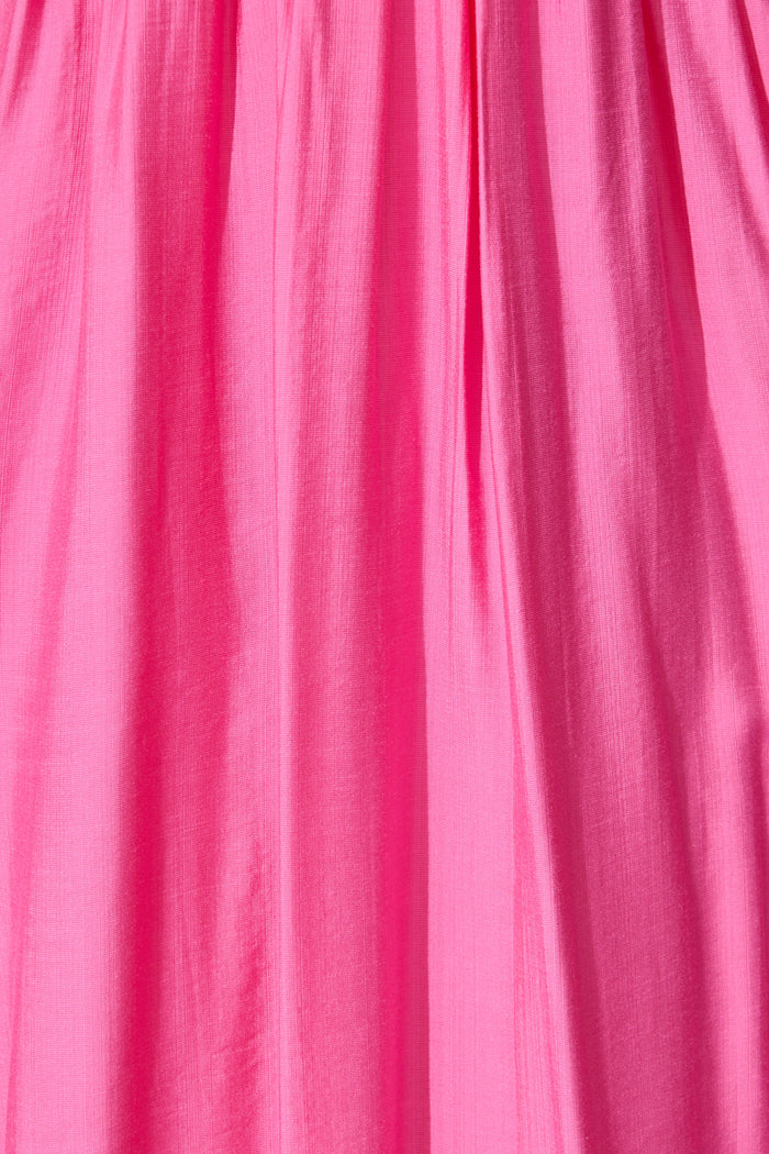 Elegance Echo Maxi Dress in Pink fabric